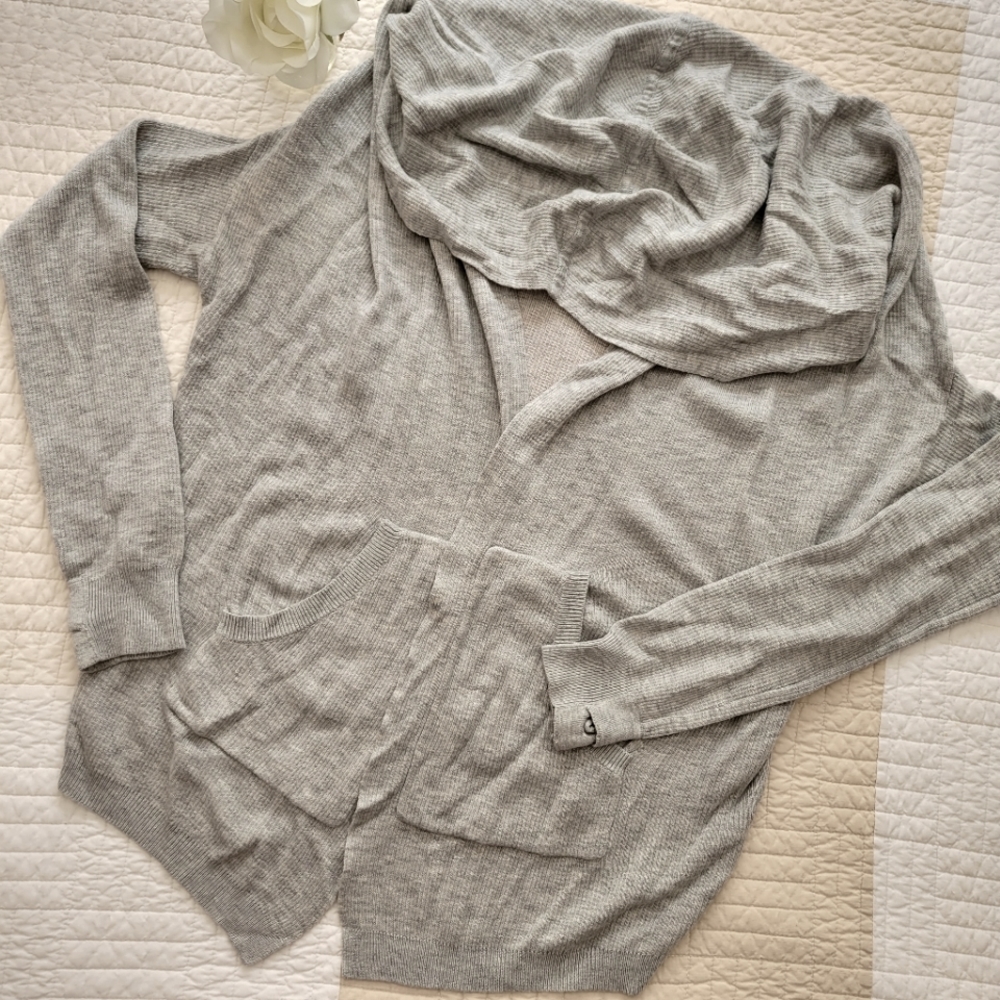 ❌️SOLD❌️ Lululemon Reversalable Wrap (sz: 8)